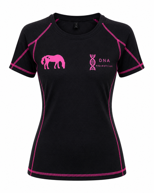 Ladies short sleeved black tee